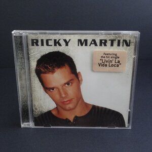 RICKY MARTIN ~ Livin’ La Vida Loca ~ CD Disc & LYRICS ~ Like NEW